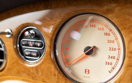 Bentley Arnage I, 2005 год, 11 990 000 рублей, 15 фотография