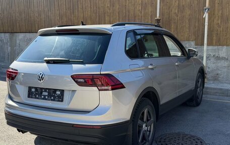 Volkswagen Tiguan II, 2019 год, 2 200 000 рублей, 6 фотография