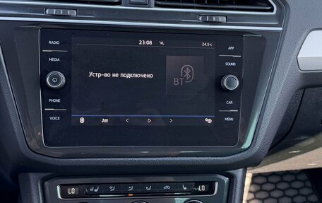 Volkswagen Tiguan II, 2019 год, 2 200 000 рублей, 10 фотография