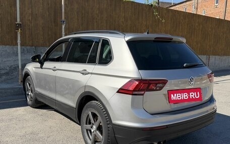 Volkswagen Tiguan II, 2019 год, 2 200 000 рублей, 4 фотография