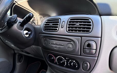 Renault Scenic III, 2000 год, 600 000 рублей, 13 фотография