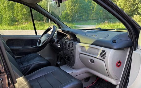 Renault Scenic III, 2000 год, 600 000 рублей, 15 фотография