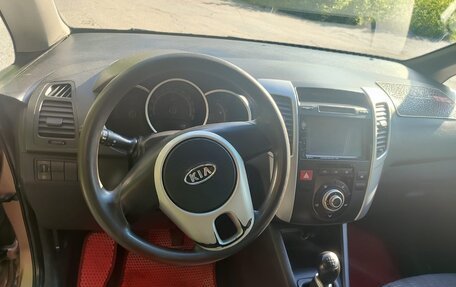 KIA Venga I, 2011 год, 700 000 рублей, 10 фотография
