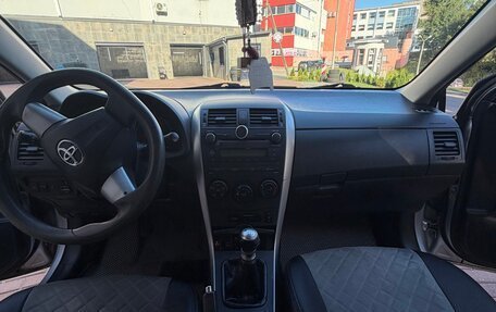Toyota Corolla, 2010 год, 900 000 рублей, 11 фотография