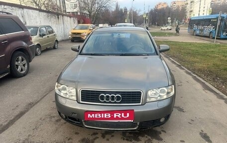 Audi A4, 2004 год, 440 000 рублей, 3 фотография