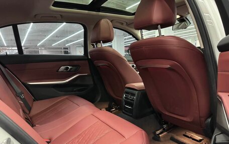 BMW 3 серия, 2024 год, 3 260 000 рублей, 12 фотография