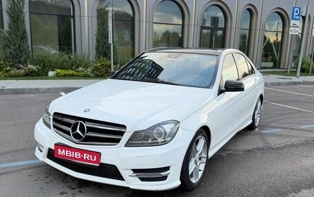Mercedes-Benz C-Класс, 2012 год, 1 900 000 рублей, 1 фотография