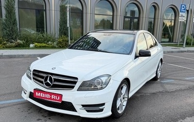 Mercedes-Benz C-Класс, 2012 год, 1 900 000 рублей, 1 фотография