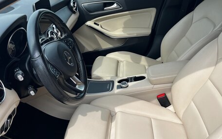Mercedes-Benz GLA, 2018 год, 2 750 000 рублей, 9 фотография