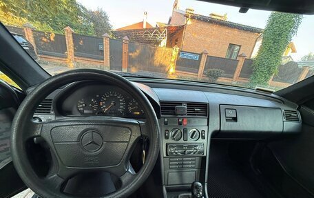 Mercedes-Benz C-Класс, 1994 год, 240 000 рублей, 15 фотография