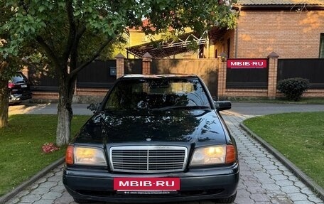 Mercedes-Benz C-Класс, 1994 год, 240 000 рублей, 4 фотография