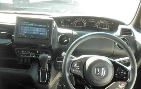 Honda N-BOX II, 2023 год, 1 000 000 рублей, 10 фотография