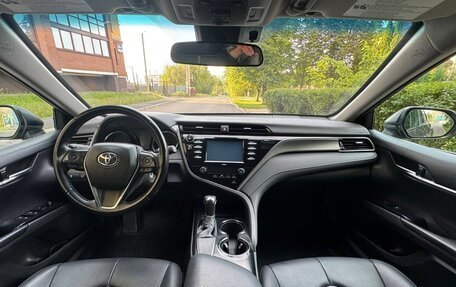 Toyota Camry, 2019 год, 2 600 000 рублей, 7 фотография