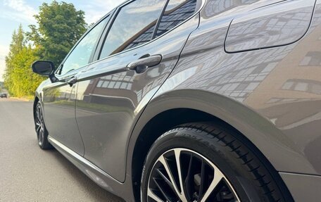 Toyota Camry, 2019 год, 2 600 000 рублей, 11 фотография