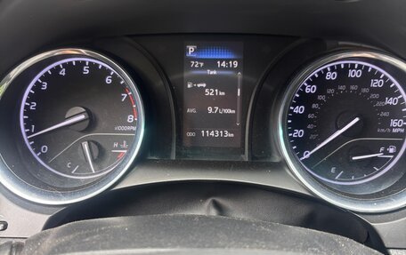 Toyota Camry, 2019 год, 2 600 000 рублей, 18 фотография