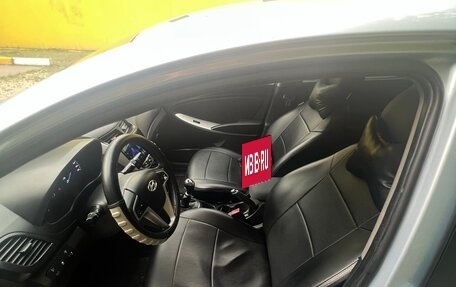 Hyundai Solaris II рестайлинг, 2011 год, 670 000 рублей, 7 фотография