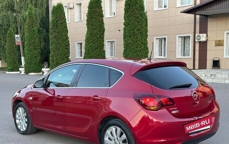 Opel Astra J, 2010 год, 550 000 рублей, 5 фотография