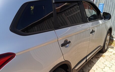 Mitsubishi Outlander III рестайлинг 3, 2017 год, 1 522 000 рублей, 7 фотография