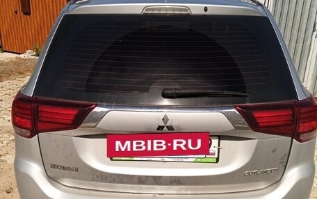 Mitsubishi Outlander III рестайлинг 3, 2017 год, 1 522 000 рублей, 3 фотография
