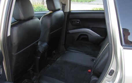 Mitsubishi Outlander III рестайлинг 3, 2008 год, 800 000 рублей, 3 фотография