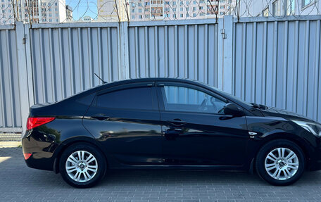 Hyundai Solaris II рестайлинг, 2015 год, 1 129 000 рублей, 7 фотография