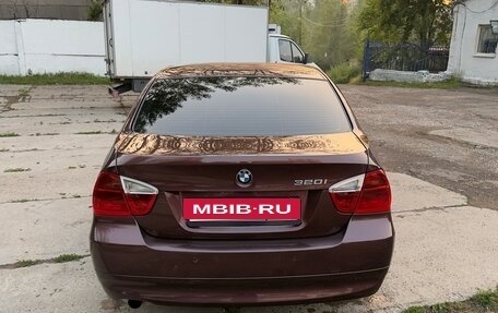 BMW 3 серия, 2006 год, 870 000 рублей, 2 фотография
