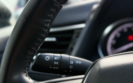 Toyota Camry, 2020 год, 3 000 000 рублей, 18 фотография