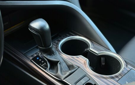 Toyota Camry, 2020 год, 3 000 000 рублей, 23 фотография