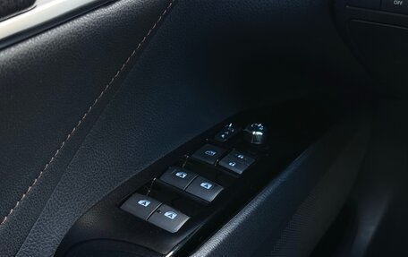 Toyota Camry, 2020 год, 3 000 000 рублей, 20 фотография