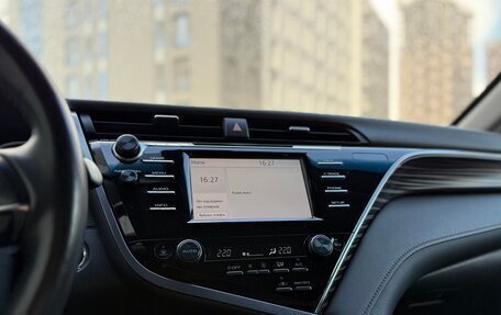 Toyota Camry, 2020 год, 3 000 000 рублей, 22 фотография