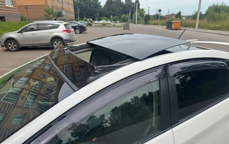 Toyota Prius, 2010 год, 1 200 000 рублей, 13 фотография