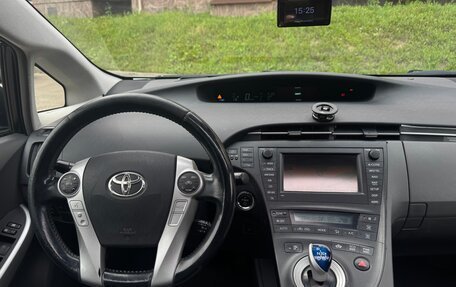 Toyota Prius, 2010 год, 1 200 000 рублей, 35 фотография