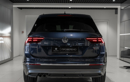 Volkswagen Tiguan II, 2017 год, 2 545 000 рублей, 6 фотография