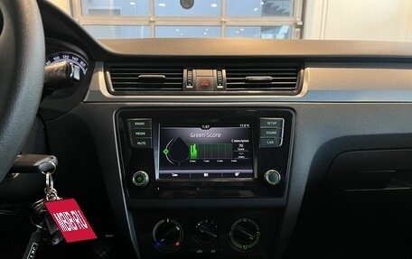 Skoda Rapid I, 2018 год, 1 045 000 рублей, 13 фотография