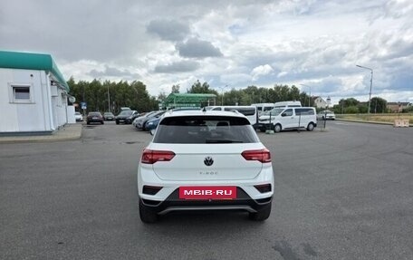 Volkswagen T-Roc I, 2023 год, 1 850 000 рублей, 10 фотография