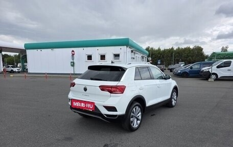 Volkswagen T-Roc I, 2023 год, 1 850 000 рублей, 11 фотография