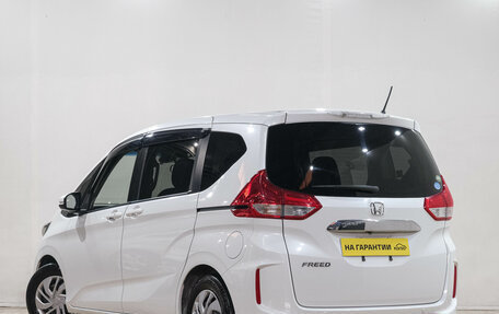 Honda Freed II, 2017 год, 1 449 000 рублей, 5 фотография