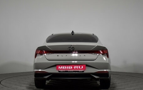 Hyundai Elantra, 2021 год, 1 997 890 рублей, 7 фотография