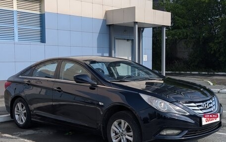 Hyundai Sonata VI, 2011 год, 795 000 рублей, 1 фотография