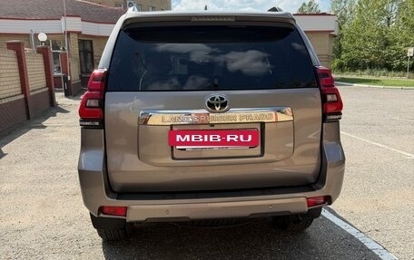 Toyota Land Cruiser Prado 150 рестайлинг 2, 2018 год, 5 079 500 рублей, 9 фотография