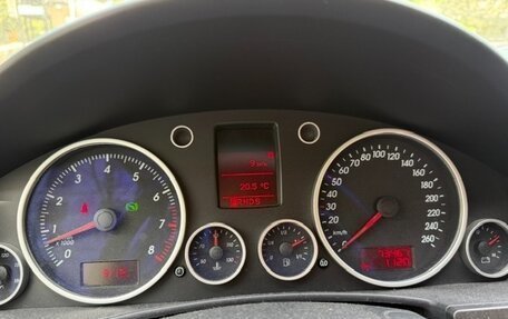 Volkswagen Touareg III, 2005 год, 999 999 рублей, 4 фотография