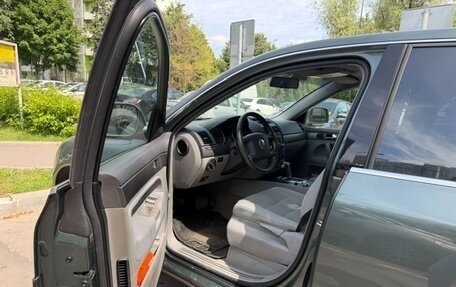 Volkswagen Touareg III, 2005 год, 999 999 рублей, 9 фотография