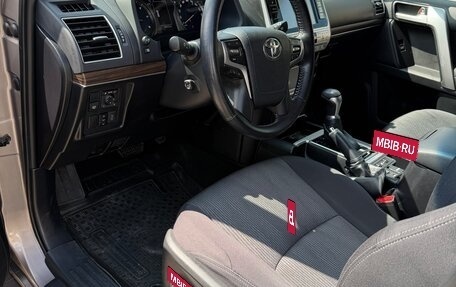 Toyota Land Cruiser Prado 150 рестайлинг 2, 2018 год, 5 079 500 рублей, 13 фотография