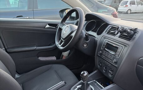 Volkswagen Jetta VI, 2015 год, 1 089 000 рублей, 20 фотография