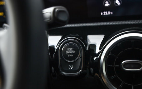 Mercedes-Benz CLA, 2019 год, 2 299 000 рублей, 23 фотография