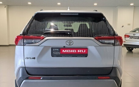 Toyota RAV4, 2019 год, 2 359 000 рублей, 7 фотография