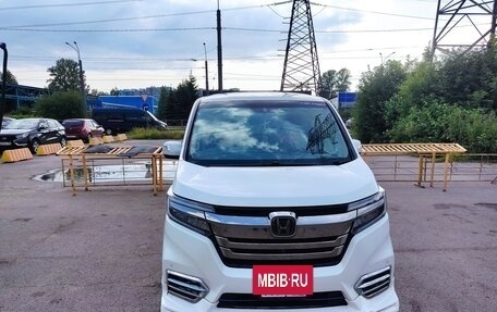 Honda Stepwgn IV, 2019 год, 2 550 000 рублей, 2 фотография
