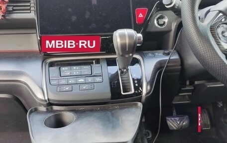 Honda Stepwgn IV, 2019 год, 2 550 000 рублей, 7 фотография