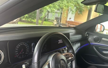 Mercedes-Benz E-Класс, 2018 год, 2 750 000 рублей, 2 фотография
