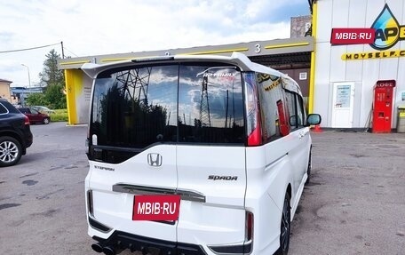 Honda Stepwgn IV, 2019 год, 2 550 000 рублей, 4 фотография